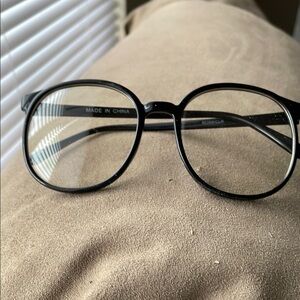 Stylish Black Round Glasses